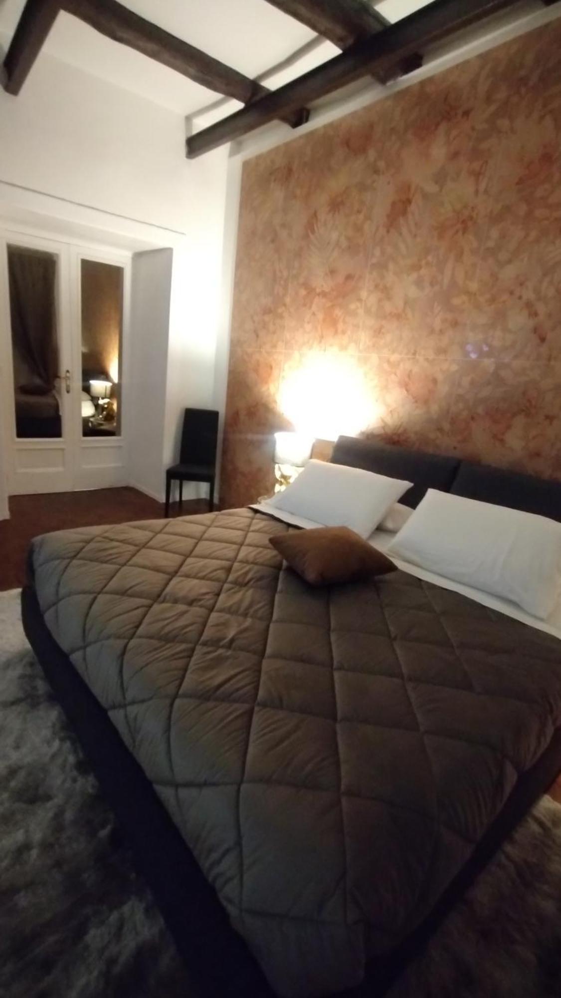 Plebiscito Suite Apartment Napoli Exterior foto